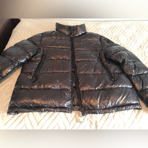 Womens moncler Puffer Jacket - Picture 6 of 14